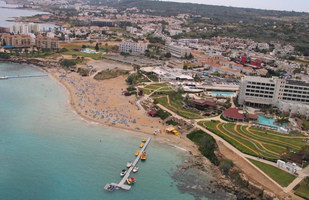 Kapary Lägenhet Paralimni Exteriör bild